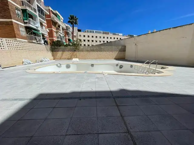 Piscina de Pis en venda en Sant Joan d'Alacant amb Aire condicionat, Calefacció i Traster
