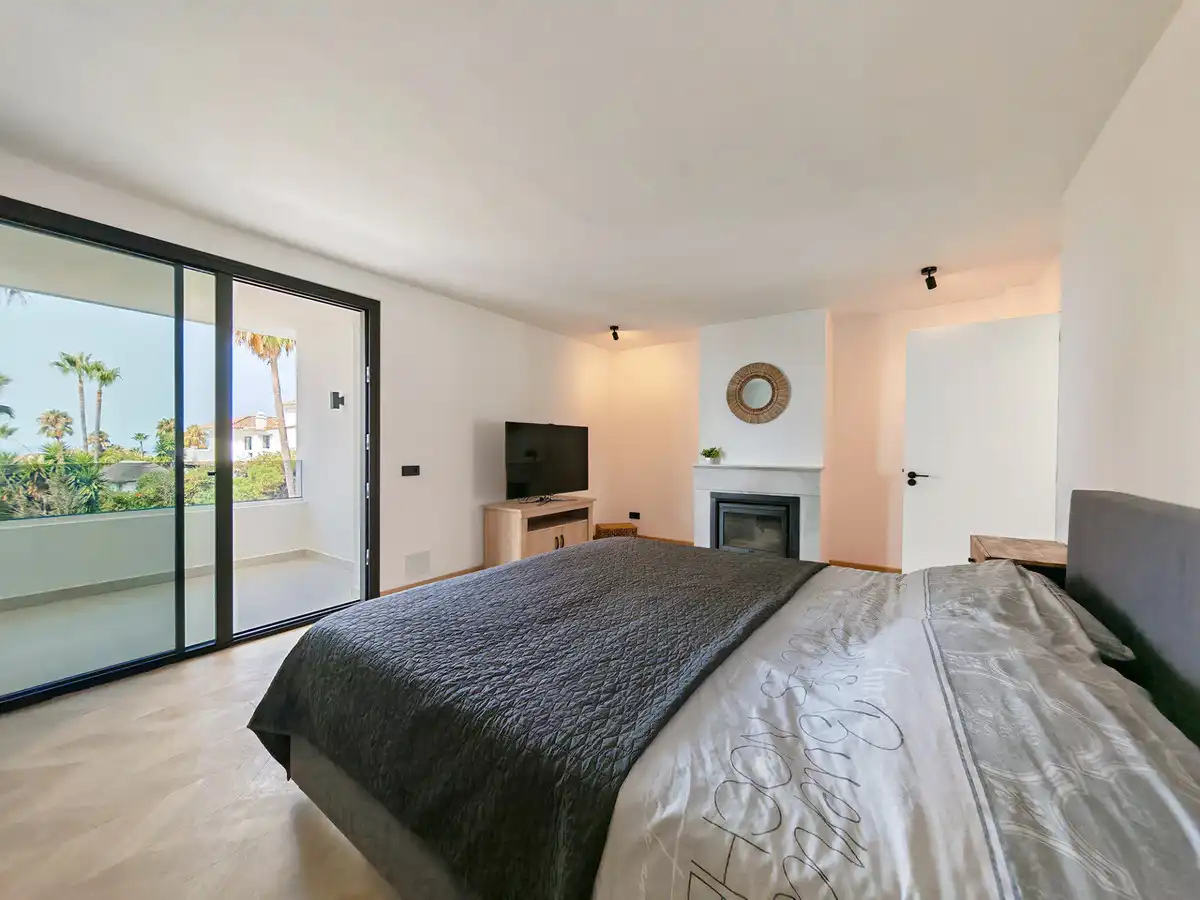 Chalet con piscina en venta en Elviria - Cabopino, imagen 9