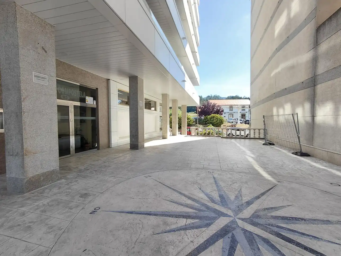 Local comercial de lloguer a Avenida de Rosalía de Castro, imagen 4