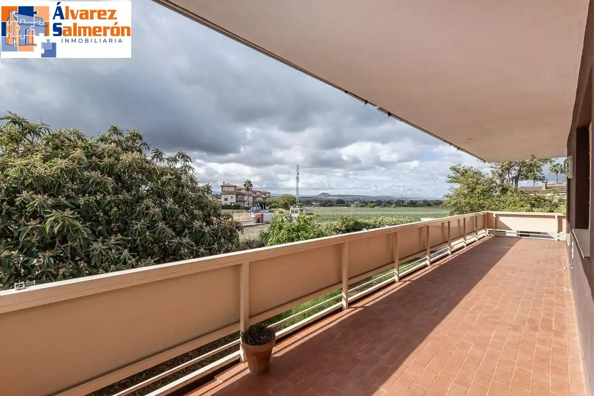 Casa con terrazza in vendita a Avenida HUETOR VEGA, imagen 5