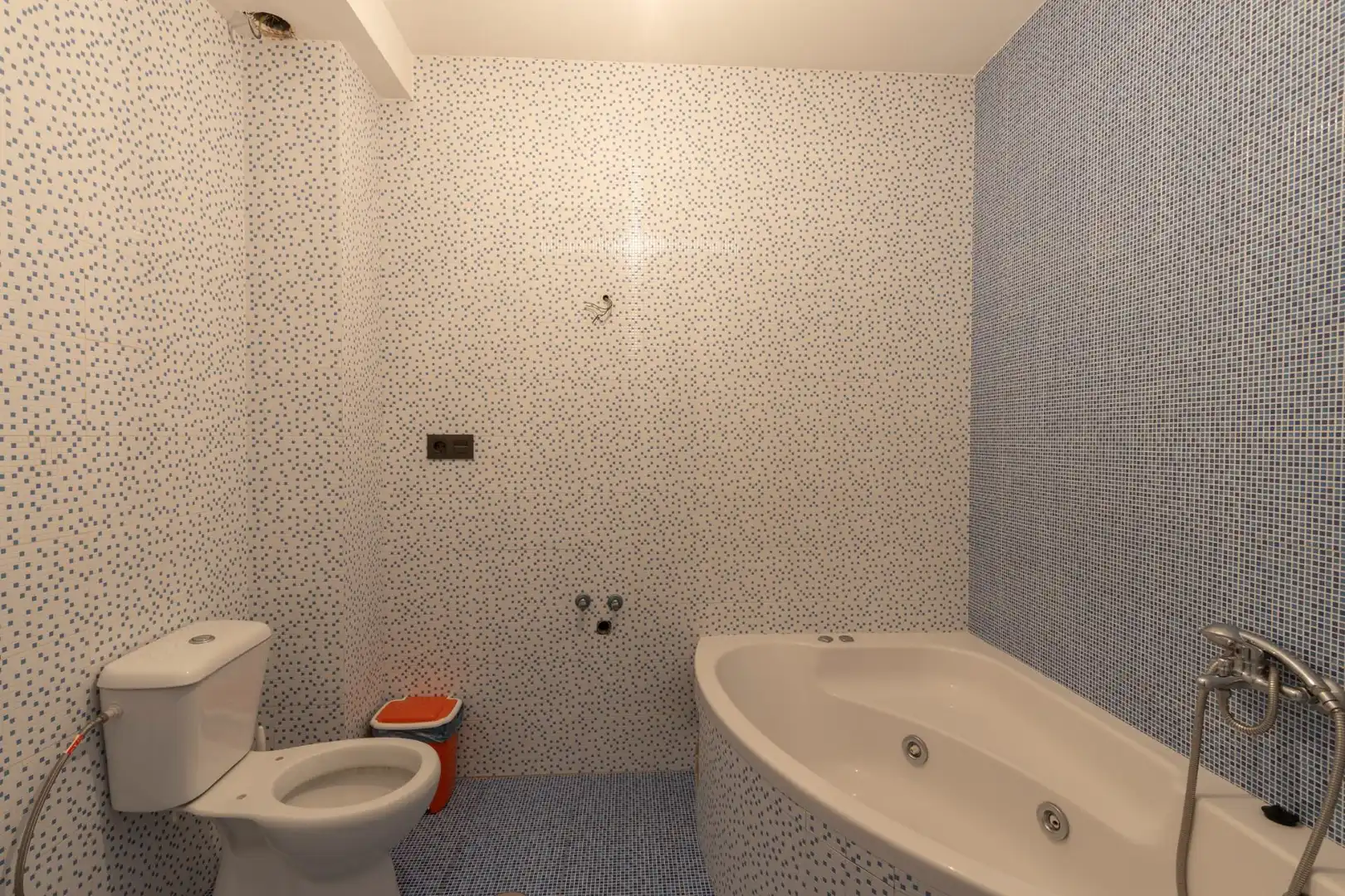 Badezimmer von Wohnung zum Verkauf in Íllora mit Privatgarten, Terrasse und Balkon