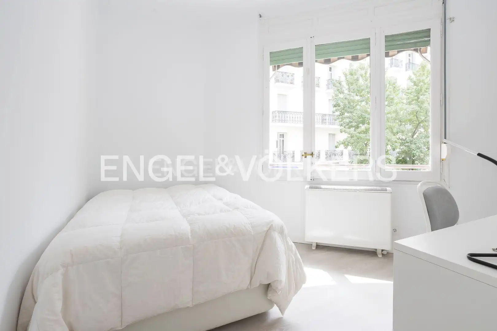 Habitación de Piso de alquiler en Madrid con Calefacción, Parquet y Amueblado