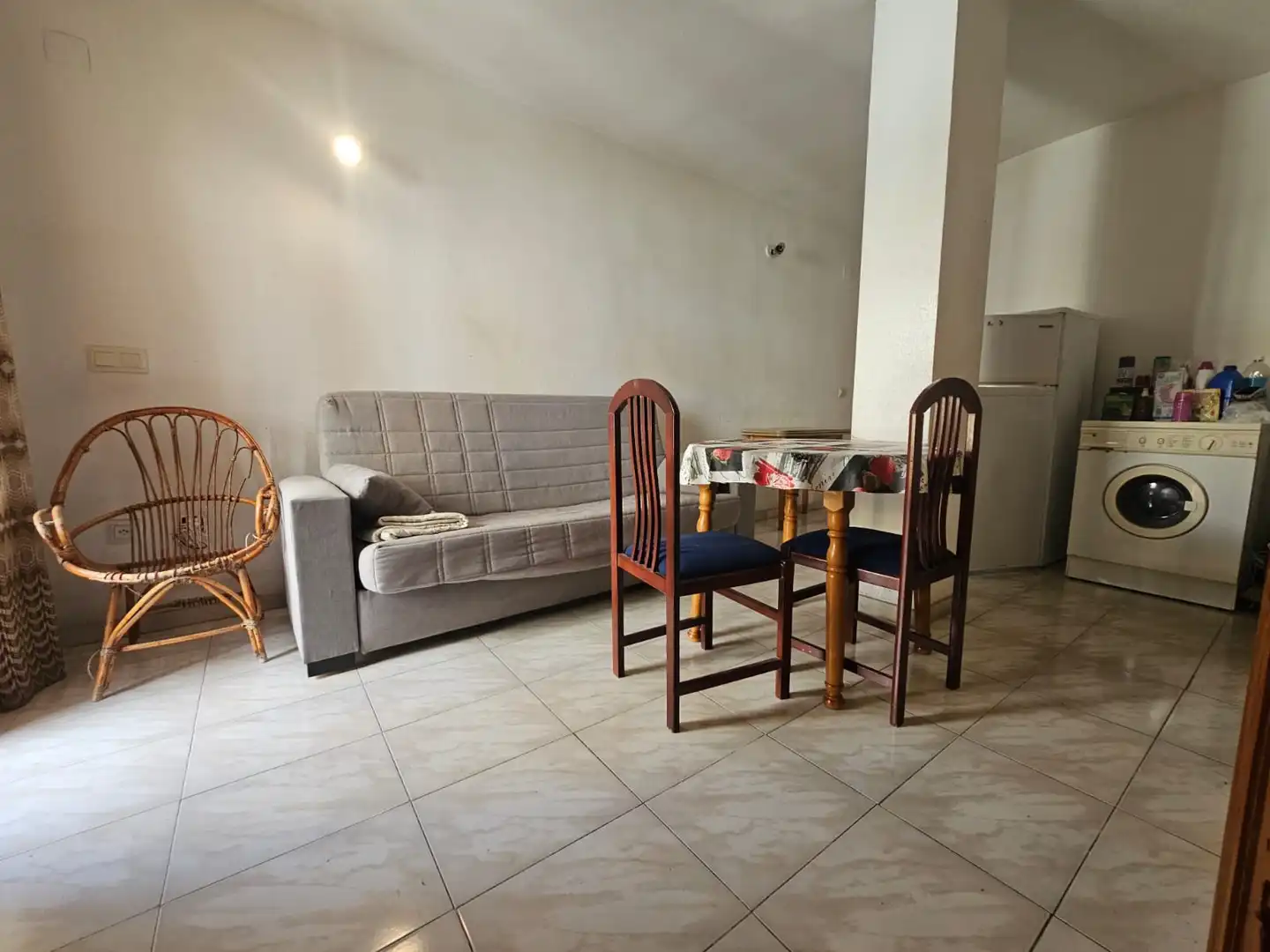 Sala d'estar de Pis en venda en Torrevieja amb Aire condicionat, Terrassa i Moblat
