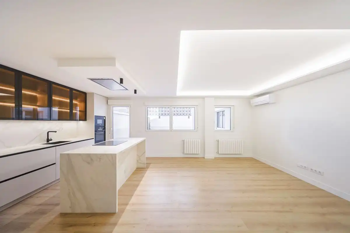 Cuina de Planta baixa en venda en Madrid amb Aire condicionat, Calefacció i Terrassa