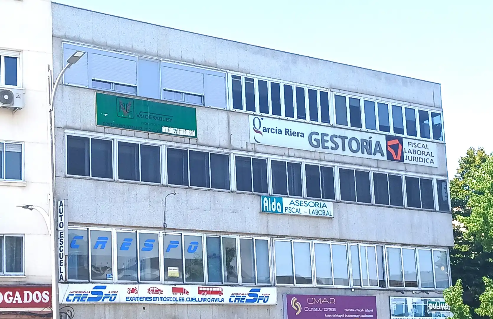 Exterior view of Commercial properties for rent in Collado Villalba