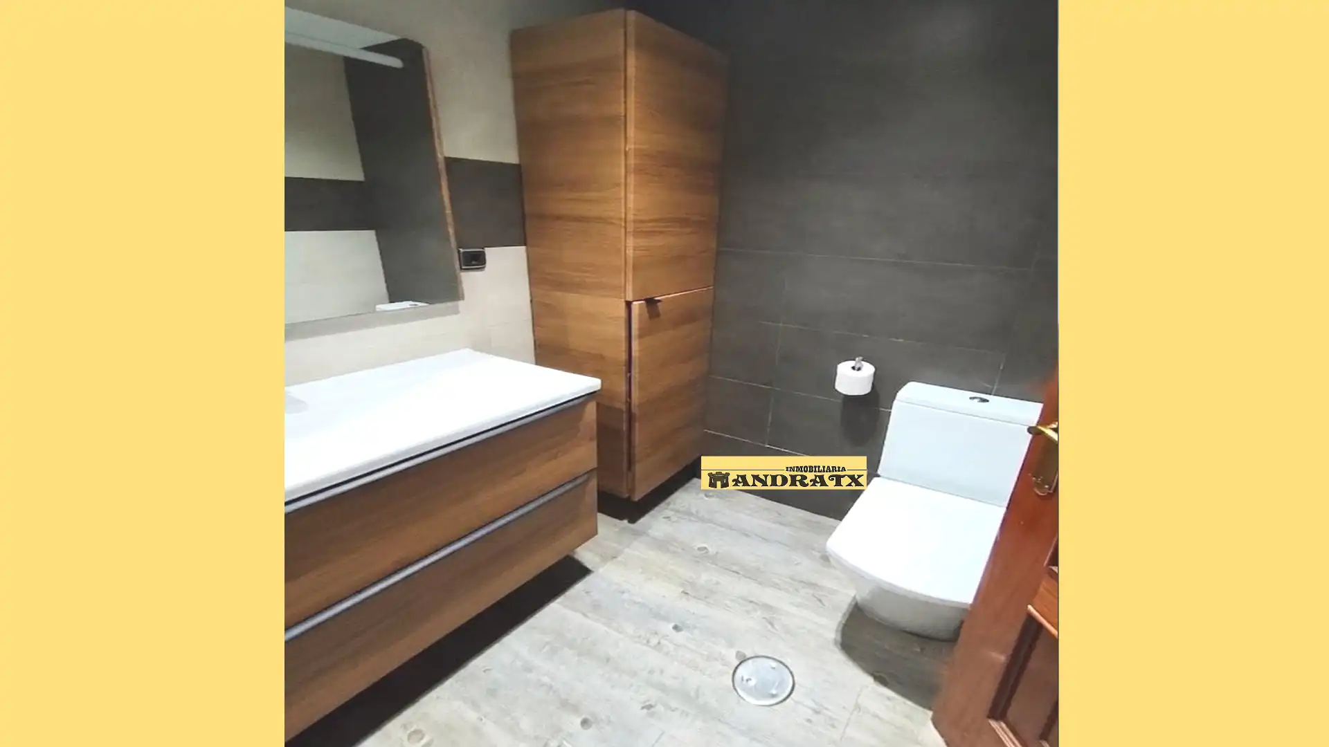 Badezimmer von Wohnung zum Verkauf in Narón mit Heizung und Möbliert
