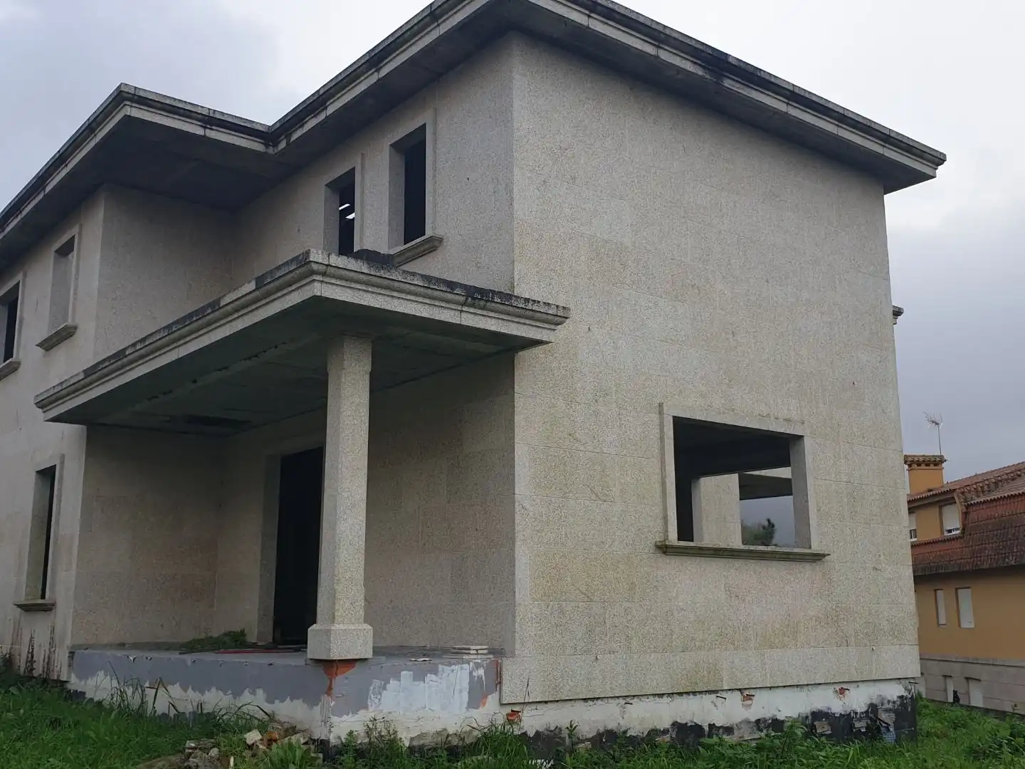 Vista exterior de Casa o chalet en venta en Vigo  con Balcón
