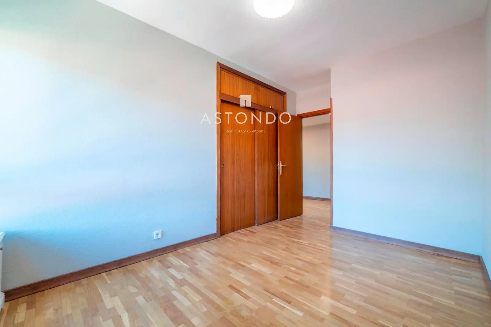 Bedroom of Flat for rent in Madrid  with Air Conditioner, Heating and Terrace