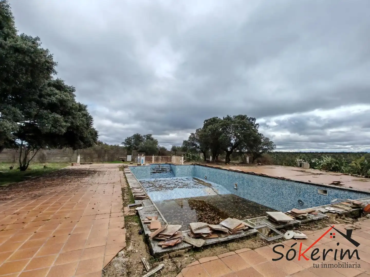 Piscina de Piso en venta en San Román de los Montes con Calefacción, Jardín privado y Terraza