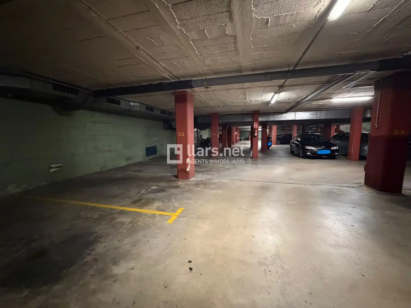 Parkplatz von Garage zur Miete in Centre Vila 