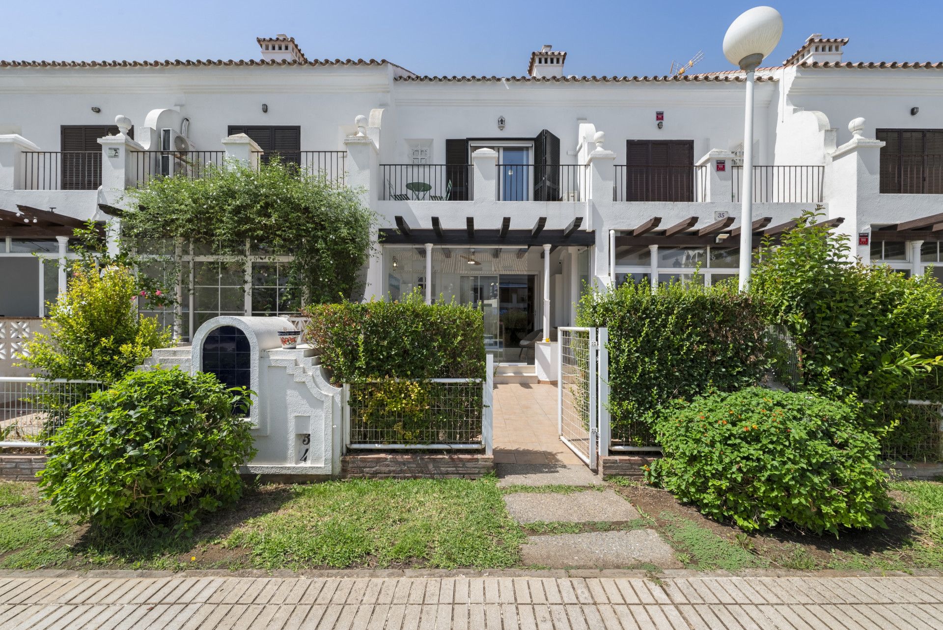 Garden of Single-family semi-detached for sale in Fuengirola  with Air Conditioner, Terrace and Swimming Pool