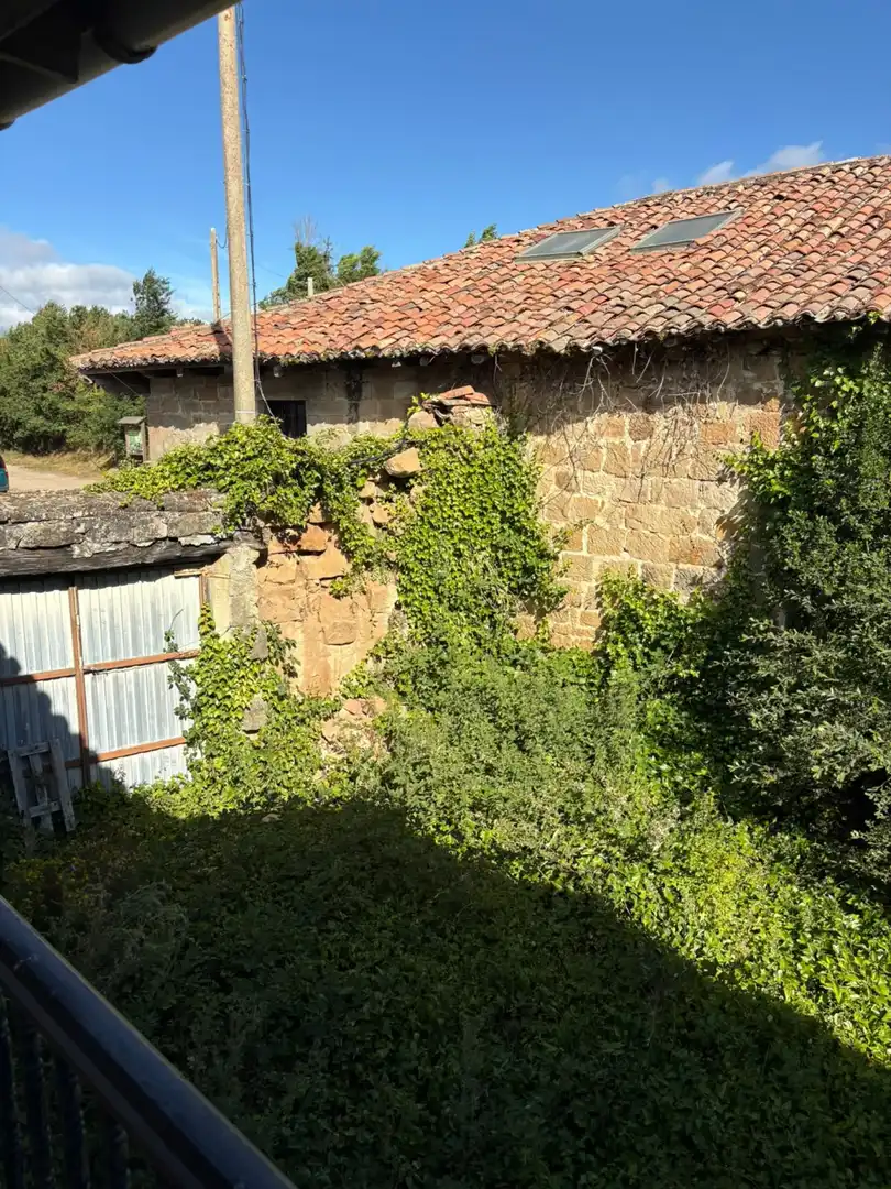 Exterior view of Houses for sale in Aguilar de Campoo  with Heating, Storage room and Furnished