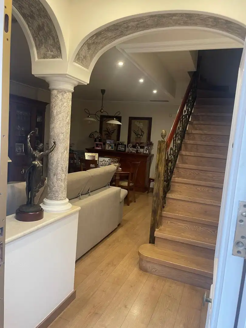 Casa adosada en venda en Elche / Elx amb Aire condicionat, Calefacció i Jardí privat
