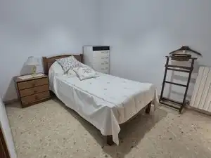 Bedroom of Flat for sale in Vic  with Storage room and Balcony