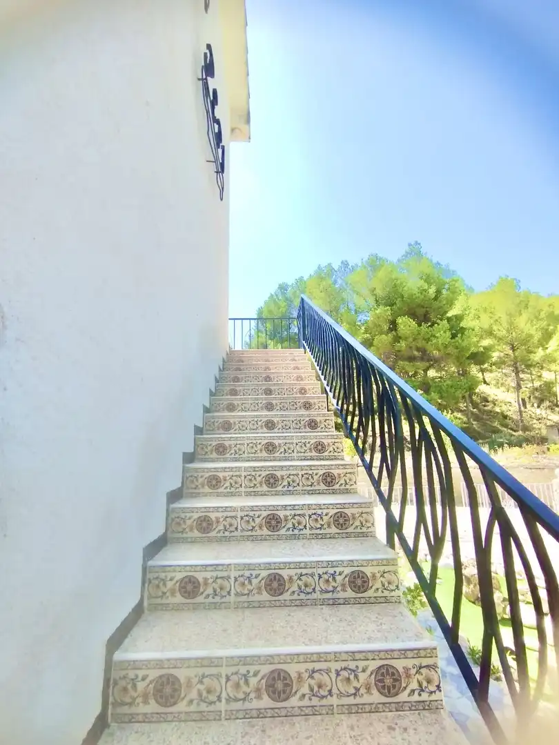 Houses for sale in Petrer  with Private garden and Swimming Pool