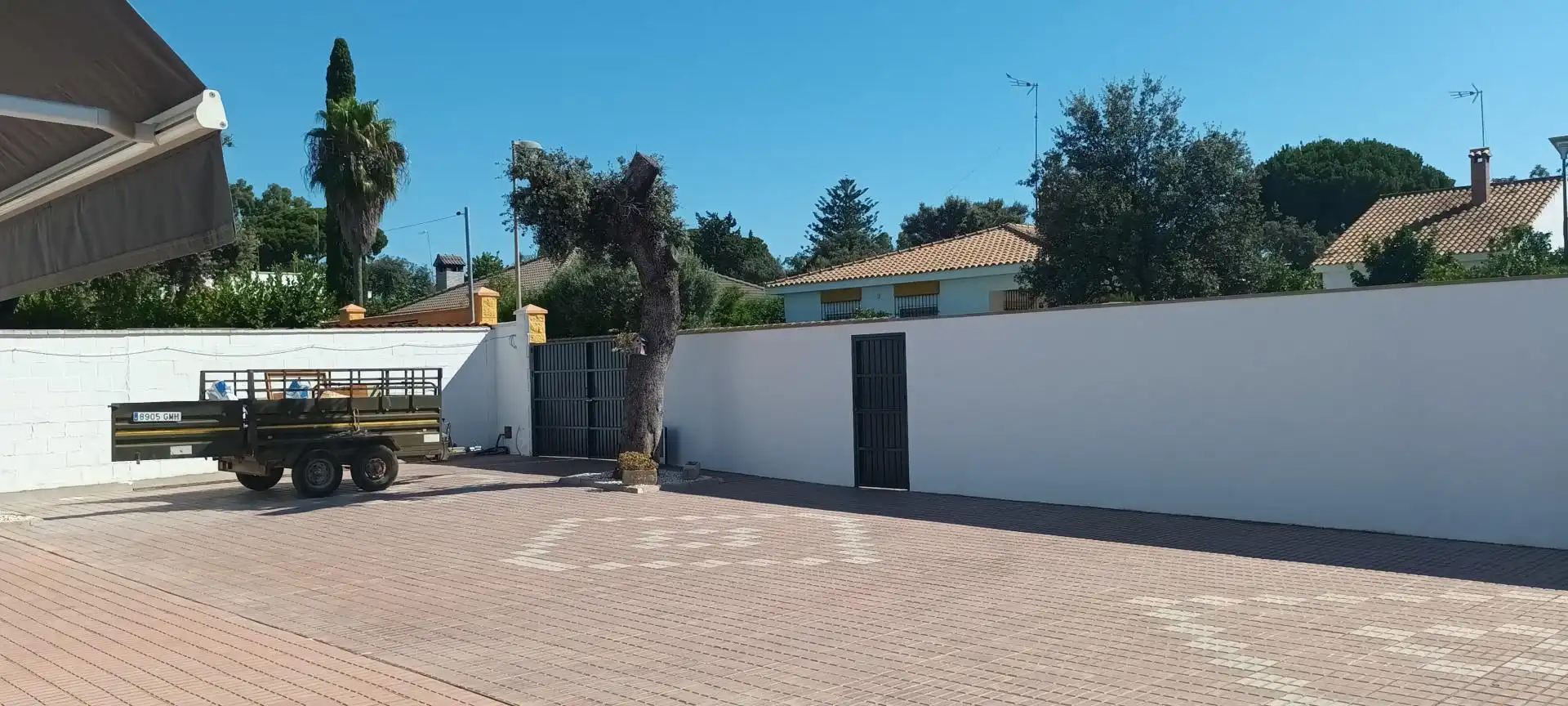 Exterior view of Houses for sale in Alcalá de Guadaira  with Air Conditioner and Furnished