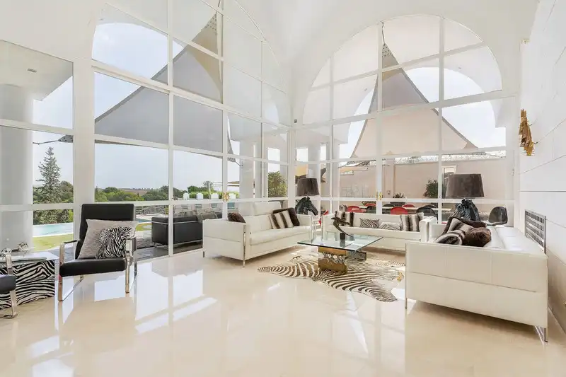 Chalet con terraza en venta en Nueva, imagen 5