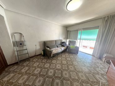 Wohnung mit Balkon zum Verkauf in Carrer Lira