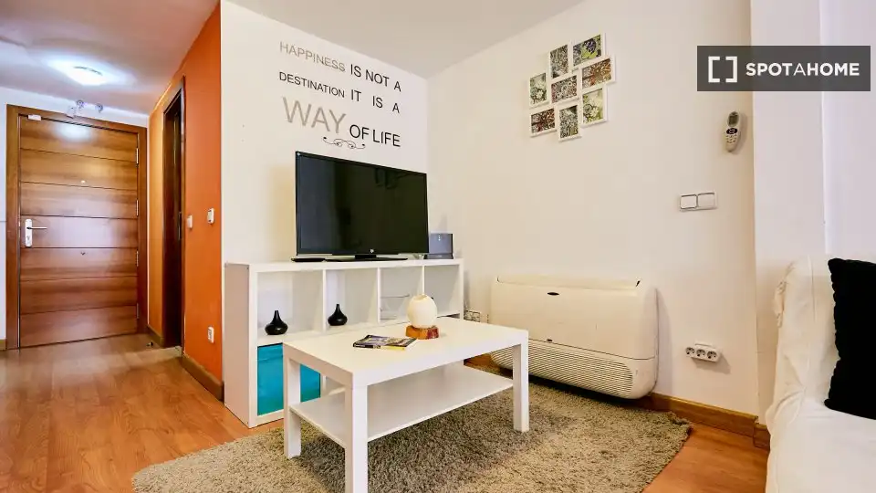 Room in Universidad - Malasaña