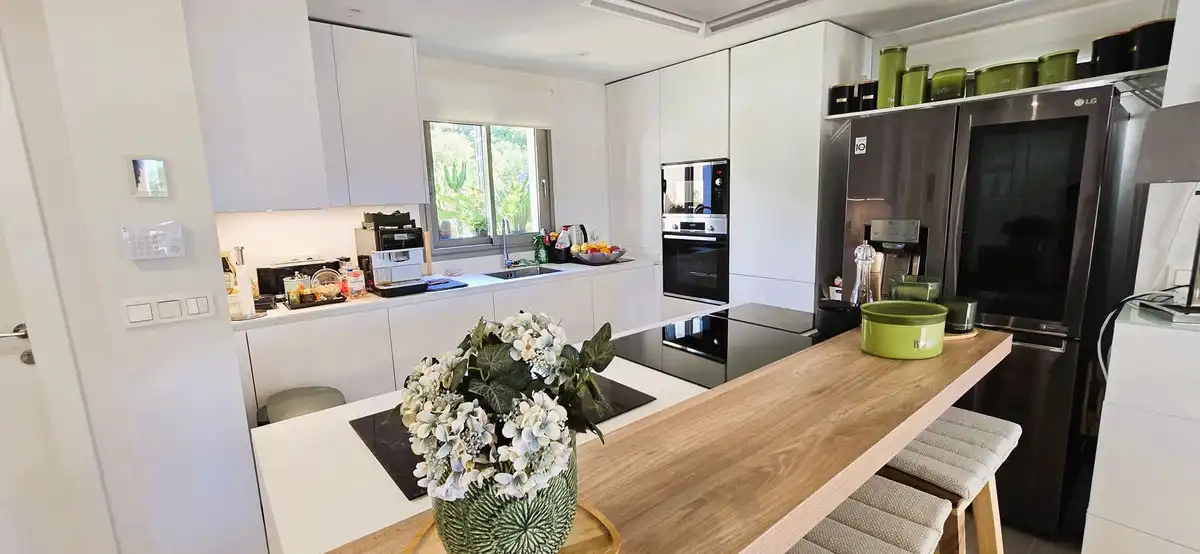 Cocina de Casa adosada en venta en Mijas con Aire acondicionado, Calefacción y Jardín privado