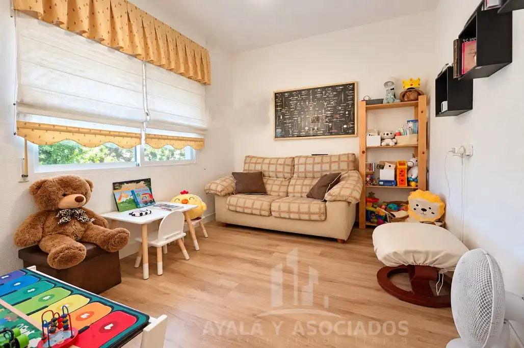Casa aparellada amb jardí en venda a Cartagena ciudad, imagen 14