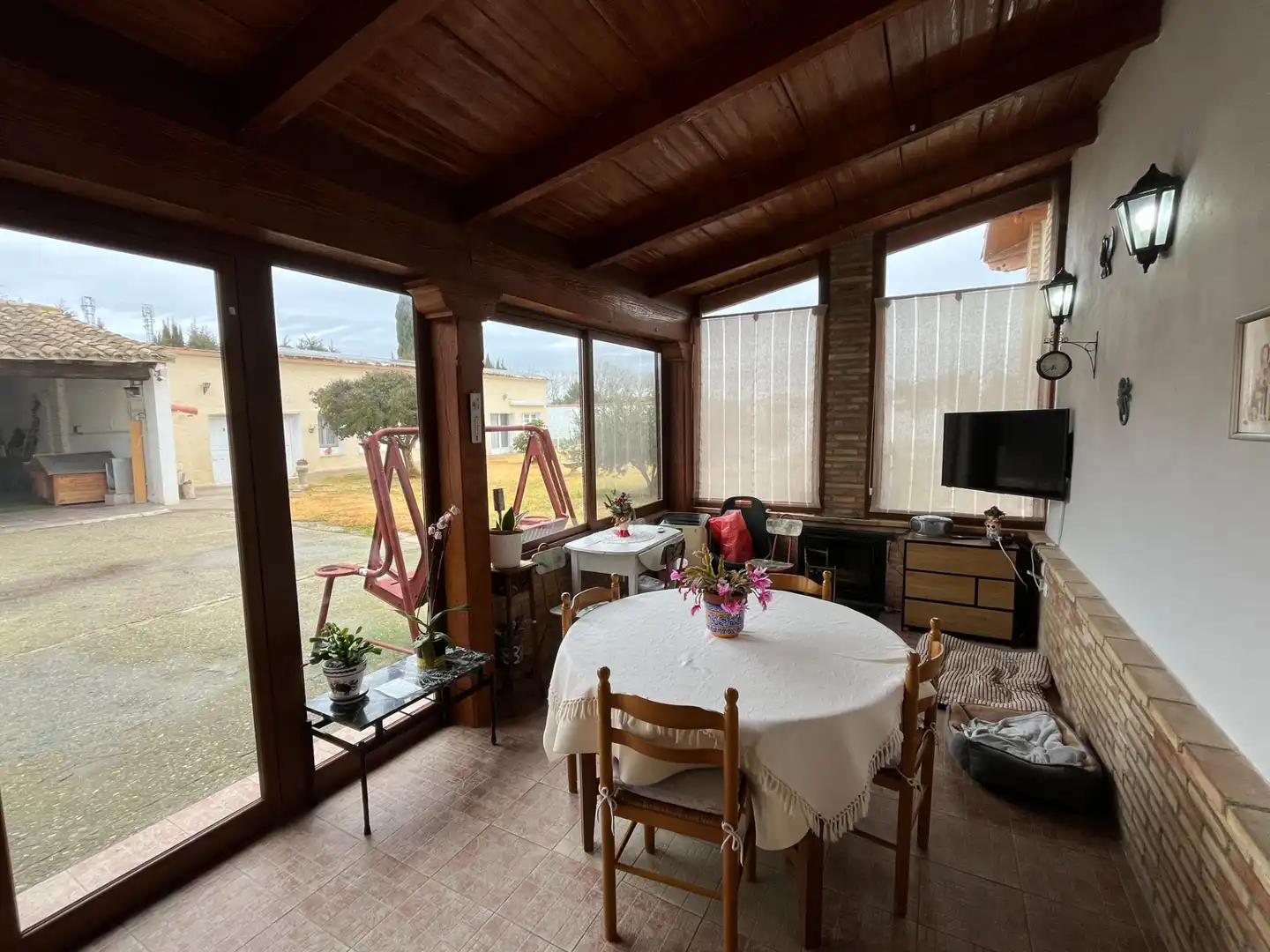 Menjador de Casa o xalet en venda en Zaragoza amb Aire condicionat, Calefacció i Jardí privat