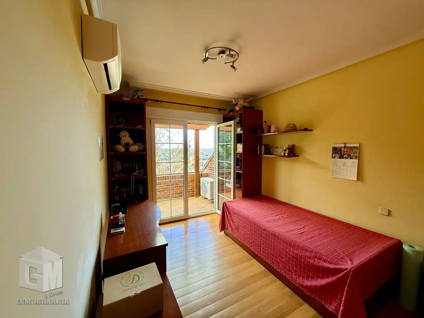 Dormitori de Casa o xalet en venda en Villaviciosa de Odón amb Aire condicionat, Calefacció i Jardí privat