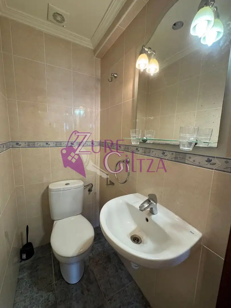 Bathroom of Flat for sale in Elgeta  with Heating and Furnished