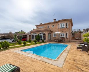 Piscina de Casa o xalet de lloguer en Torrejón del Rey amb Aire condicionat, Calefacció i Jardí privat