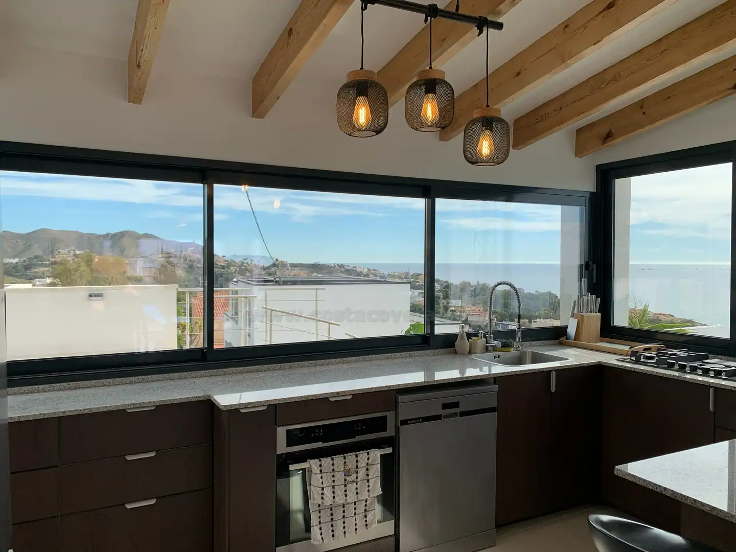 Cocina de Casa o chalet en venta en El Campello con Aire acondicionado, Jardín privado y Terraza