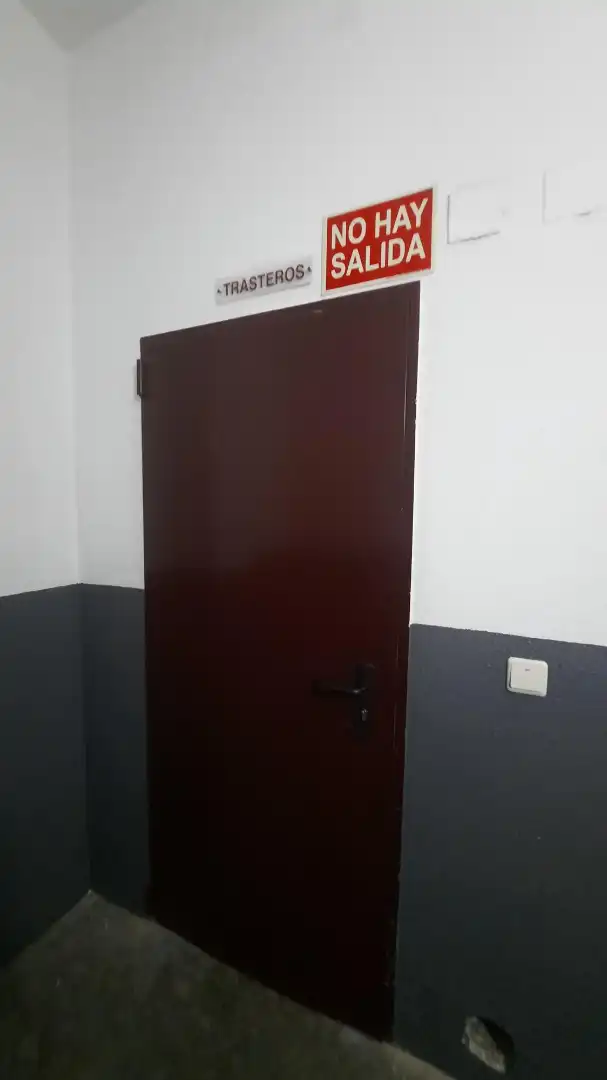 Vista exterior de Pis en venda en Madrid amb Parquet, Traster i Alarma