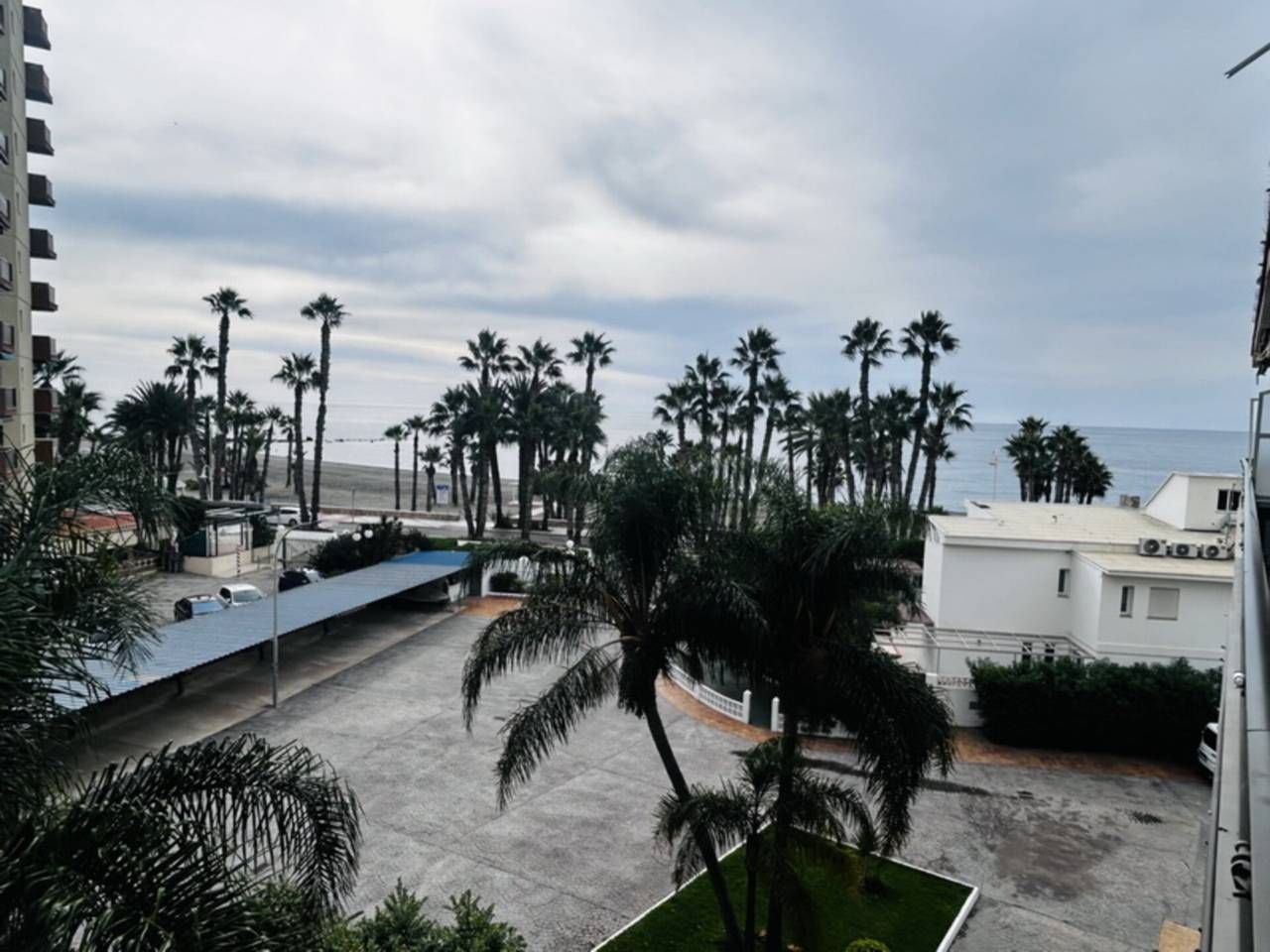 Vista exterior de Pis en venda en Almuñécar amb Terrassa