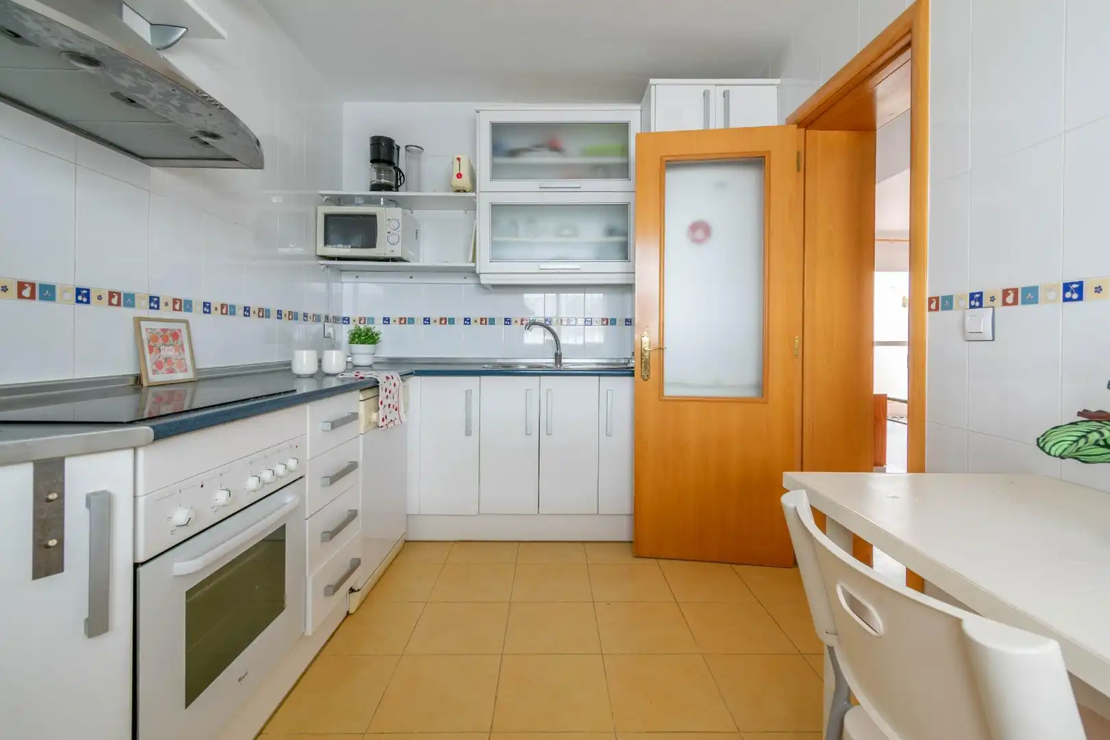 Cocina de Piso en venta en Almería con Aire acondicionado, Terraza y Balcón