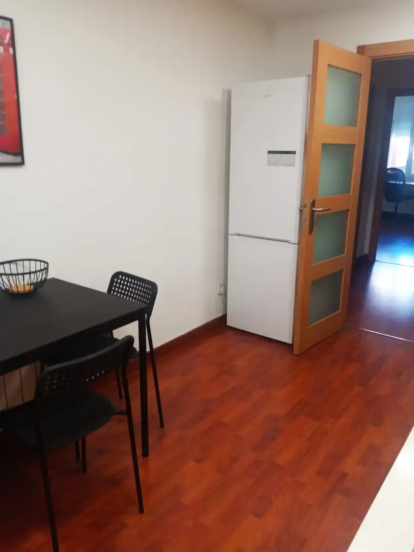 Cocina de Piso de alquiler en Girona con Aire acondicionado, Calefacción y Parquet