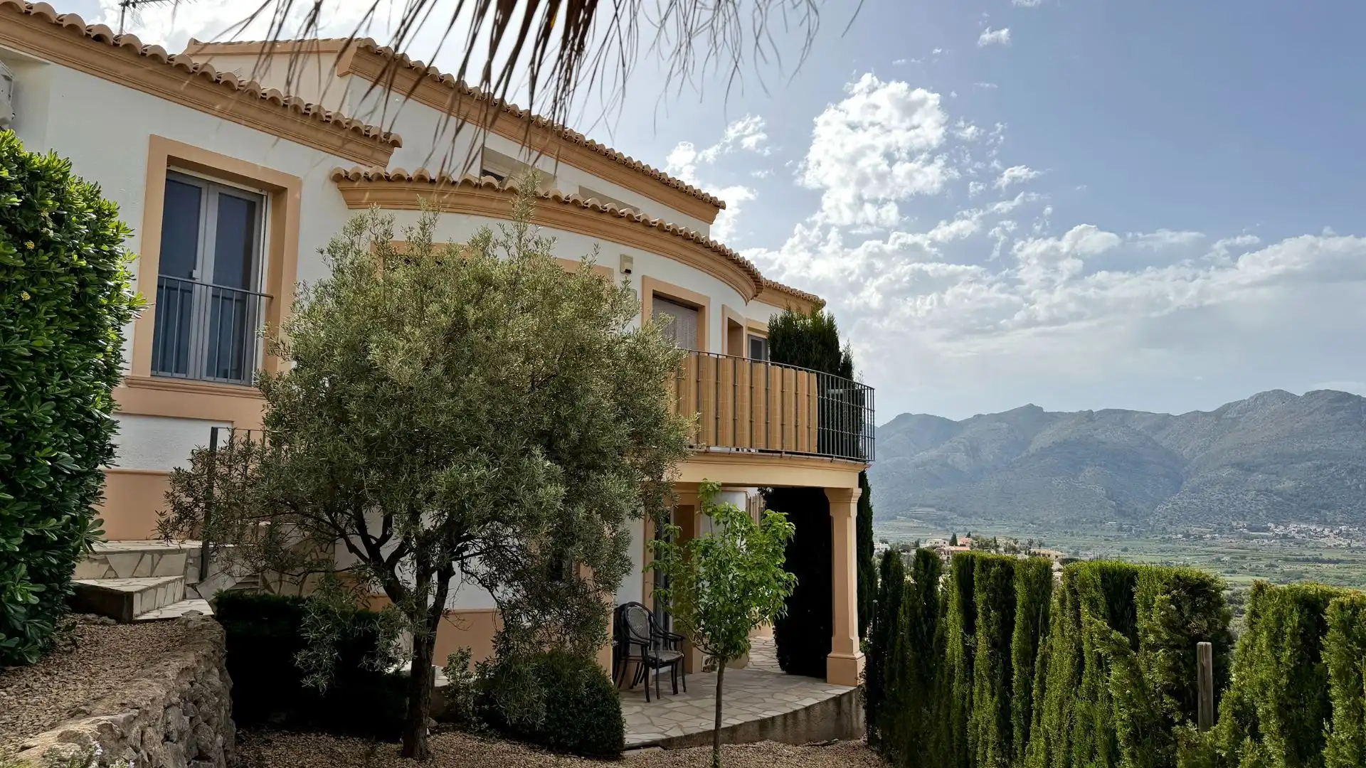 Vista exterior de Casa o chalet en venta en Orba con Aire acondicionado, Calefacción y Jardín privado