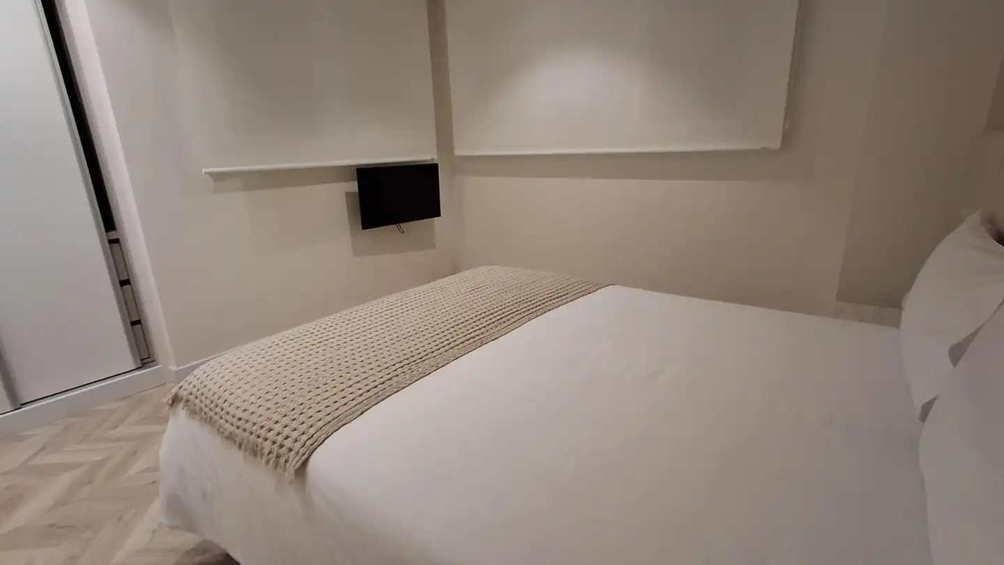 Schlafzimmer von Wohnung zur Miete in A Coruña Capital  mit Klimaanlage und Möbliert