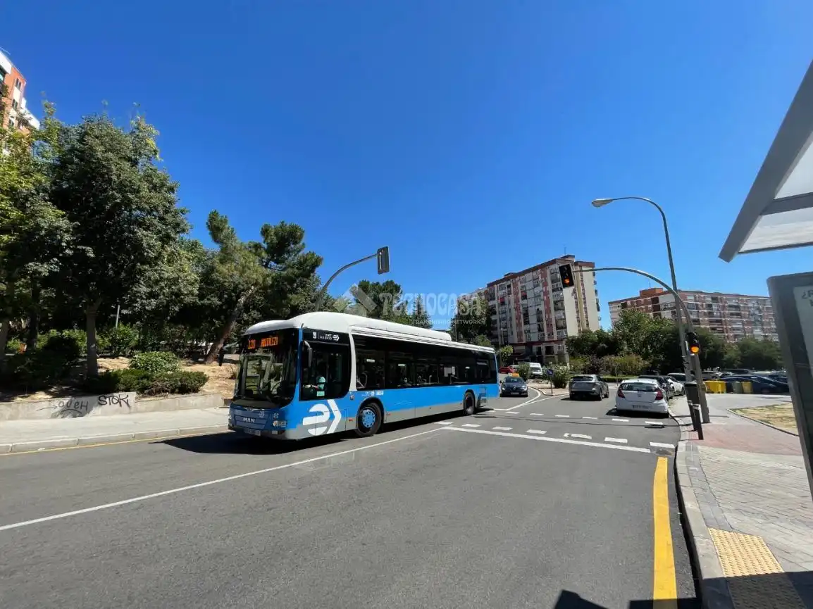 Vista exterior de Piso en venta en Madrid con Aire acondicionado y Terraza