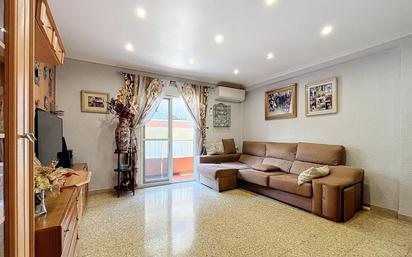 Sala d'estar de Pis en venda en Alfafar amb Aire condicionat, Terrassa i Balcó