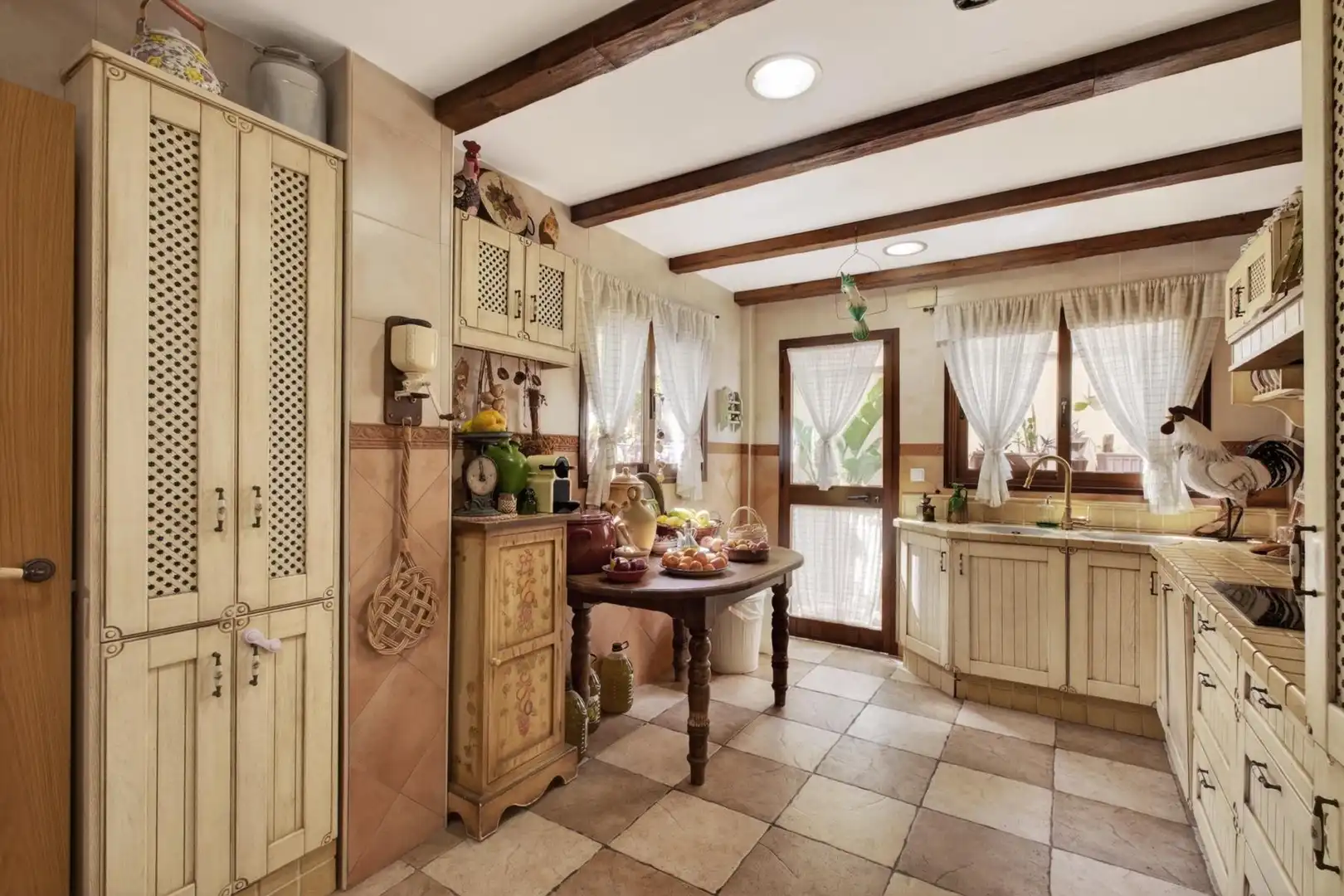 Kitchen of Houses for sale in Málaga  with Air Conditioner, Heating and Private garden