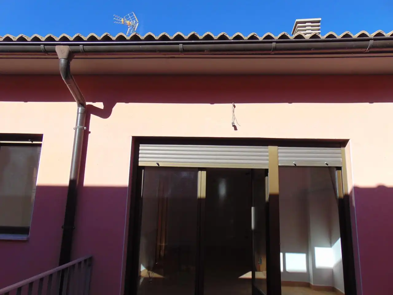 Vista exterior de Casa o chalet en venta en Tauste con Aire acondicionado, Terraza y Balcón