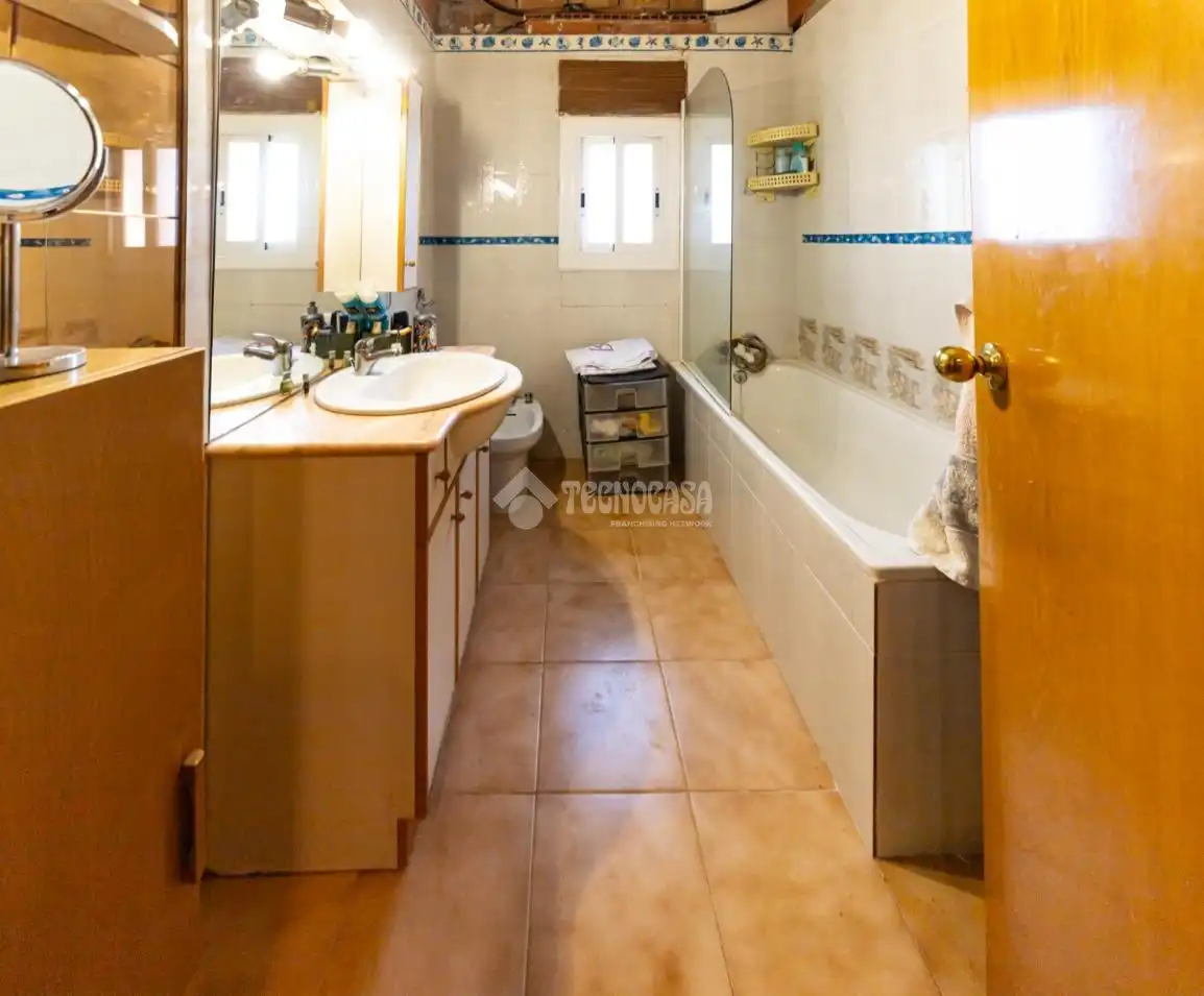 Casa amb terrassa en venda a El Montmell, imagen 37