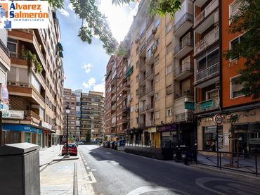 Pis amb ascensor en venda a Calle Calle Emperatriz Eugenia
