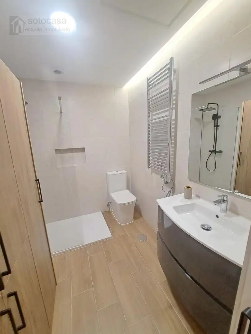 Baño de Piso en venta en Valladolid con Calefacción y Amueblado