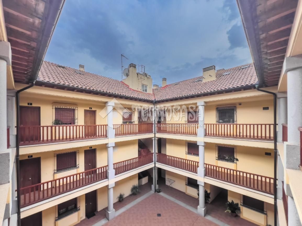 Exterior view of Flat for sale in  Toledo Capital  with Air Conditioner, Heating and Terrace