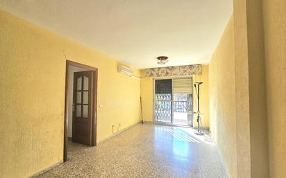 Living room of Flat for sale in  Córdoba Capital  with Heating and Terrace