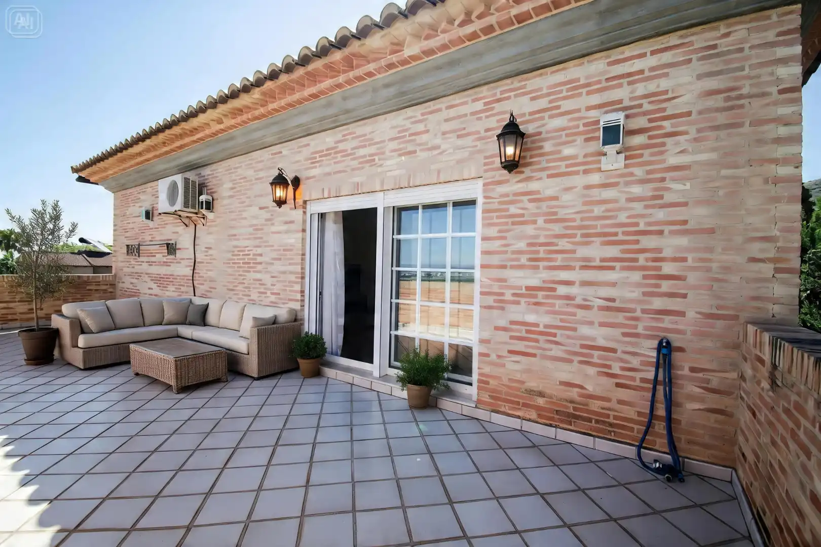Terrassa de Casa o xalet en venda en Chiva amb Aire condicionat, Calefacció i Jardí privat