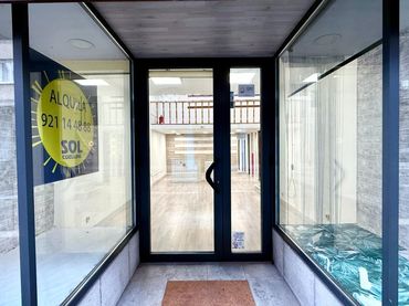 Locale commerciale in affitto a Calle de los Chorretones 6