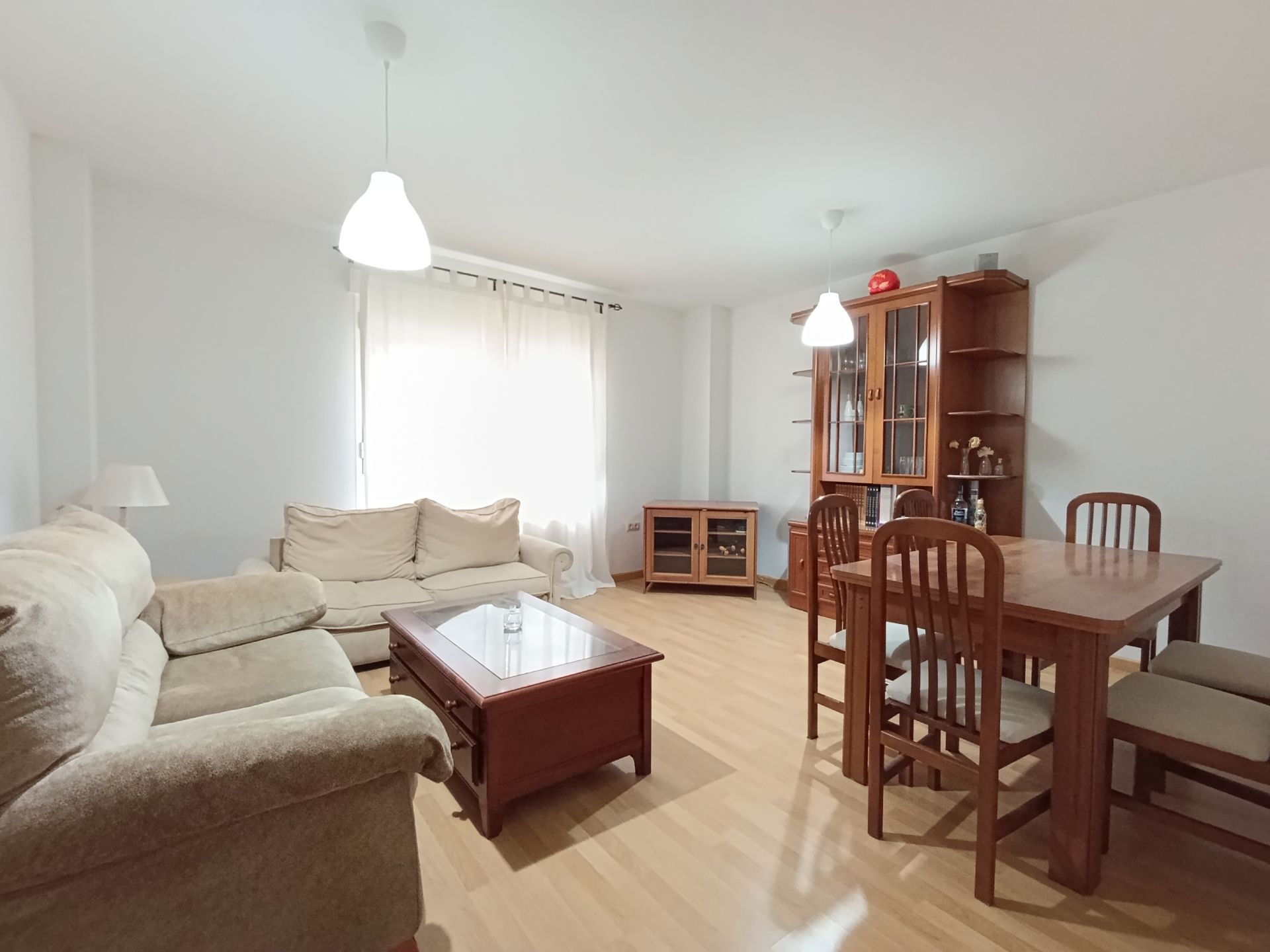 Sala d'estar de Pis en venda en Ciudad Real Capital amb Calefacció