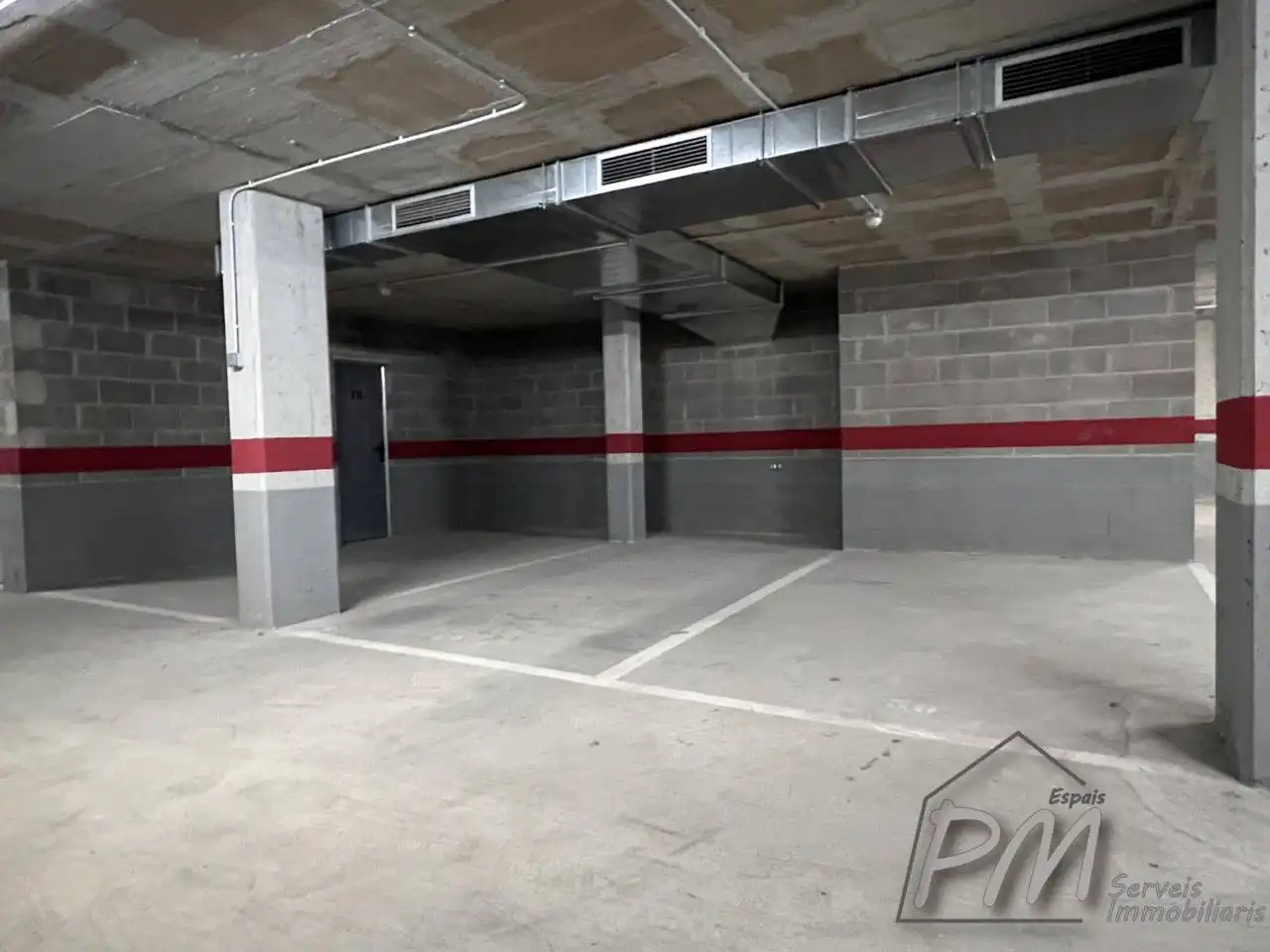 Parking of Garage for rent in Girona