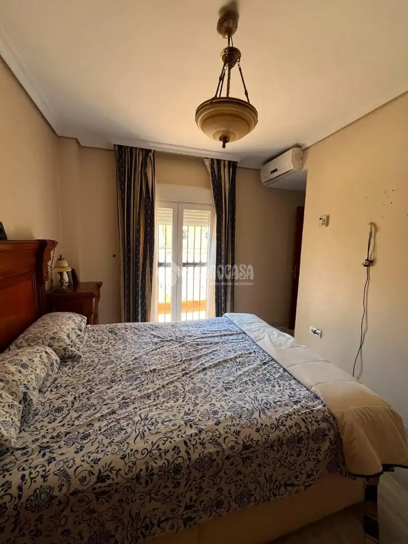 Habitación de Casa o chalet en venta en Alcalá de Guadaira con Aire acondicionado, Terraza y Amueblado